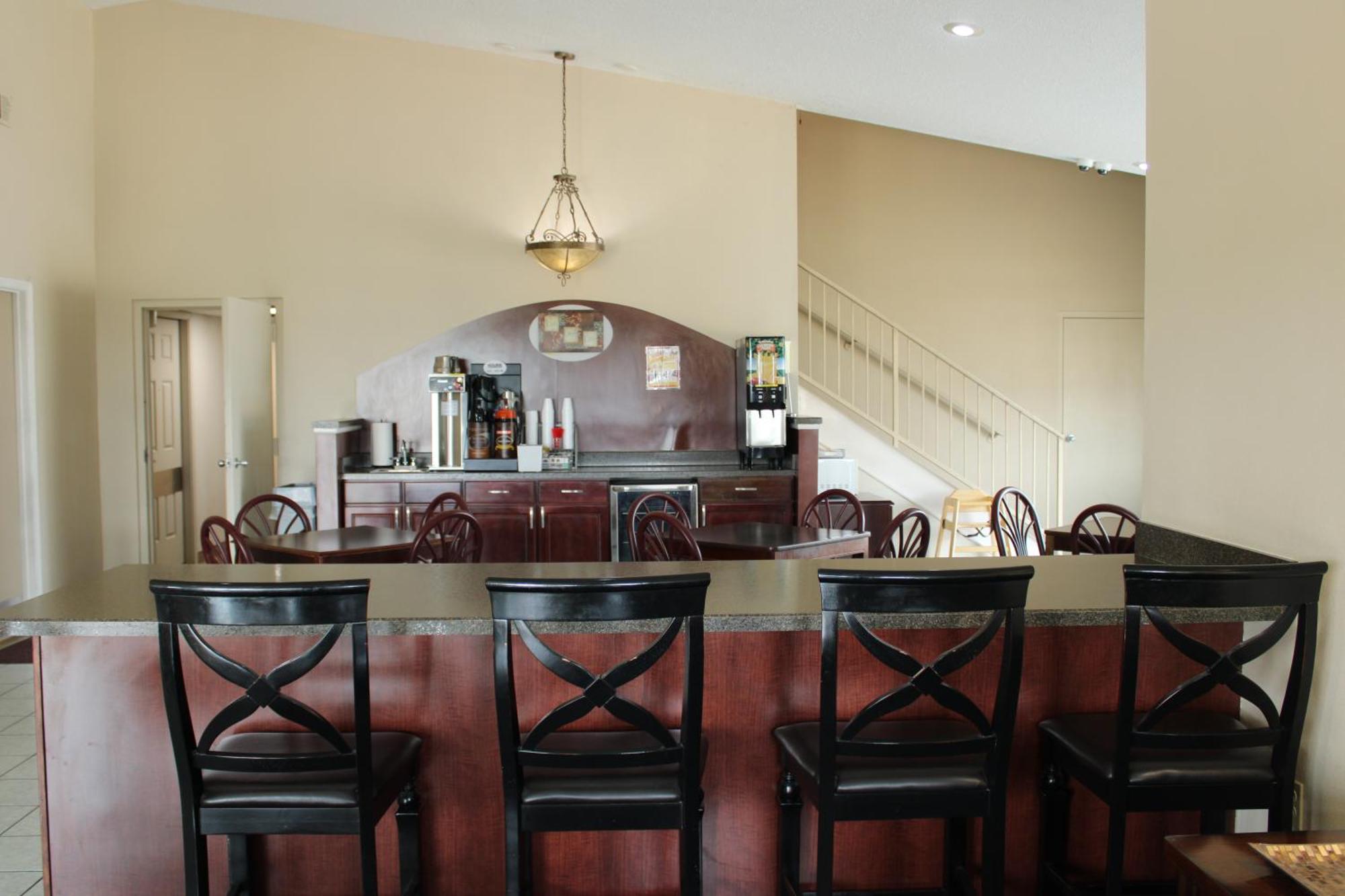 Boarders Inn And Suites By Cobblestone Lamar Missouri Екстериор снимка
