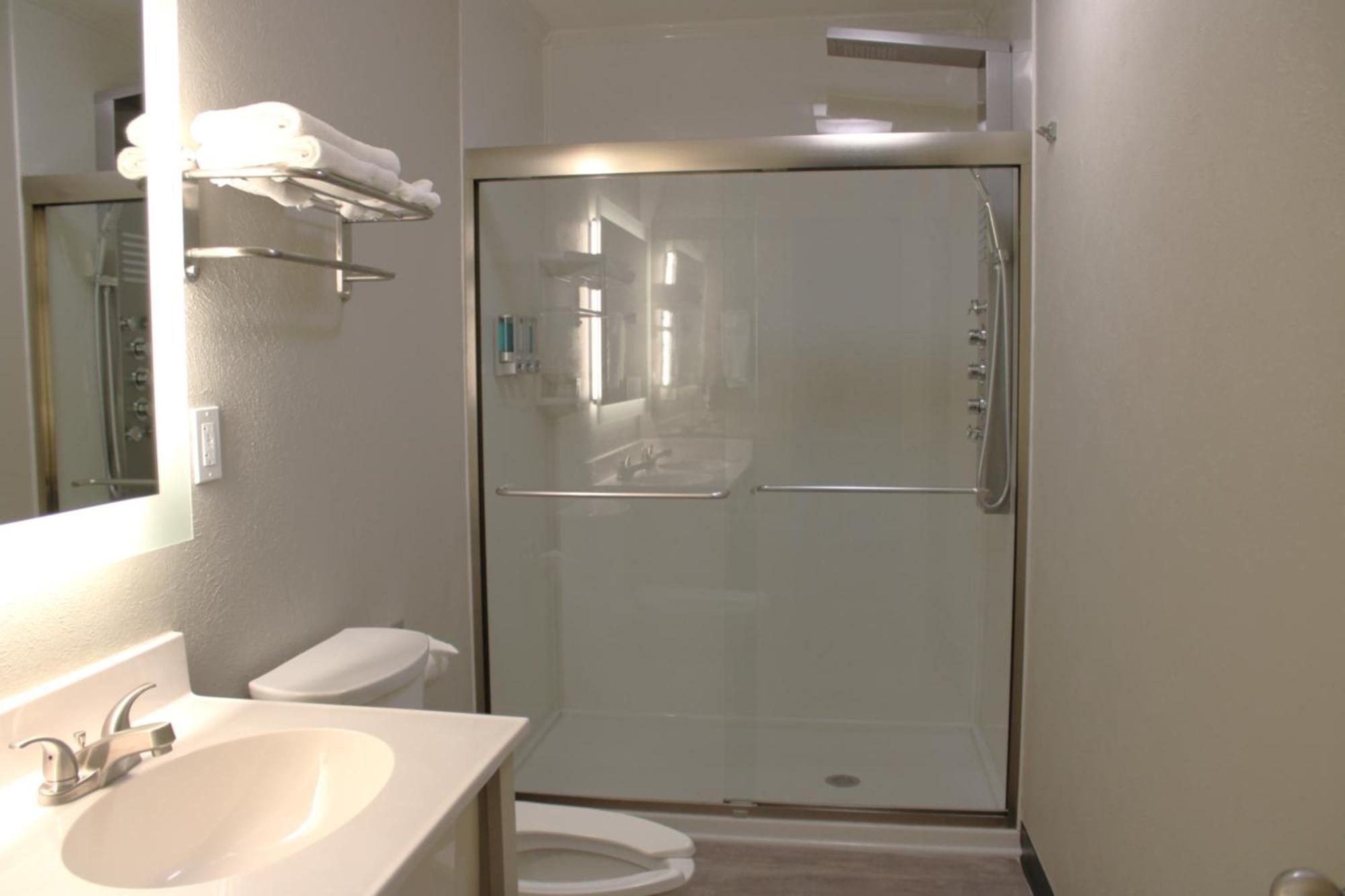 Boarders Inn And Suites By Cobblestone Lamar Missouri Екстериор снимка